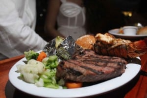 Cancún: Romantische avond in galjoen met diner en open bar