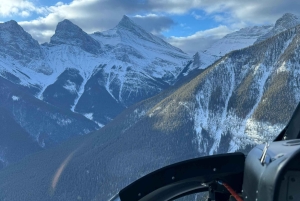 Canmore: 35-minutters heli-tur til Assiniboine-bjerget og dets gletsjere