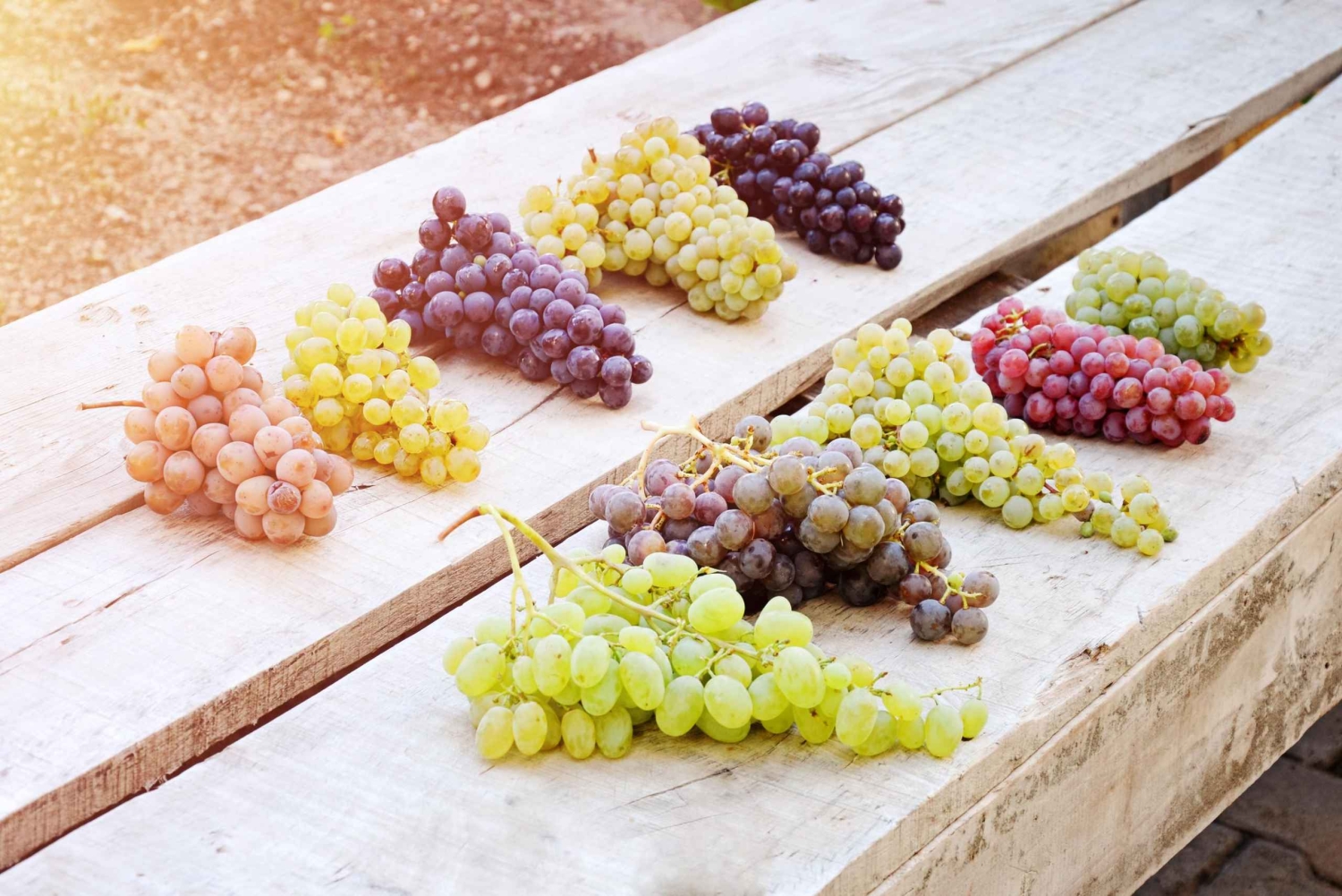 Passeio de meio dia pelas chaminés de fadas da Capadócia com degustação de vinhos