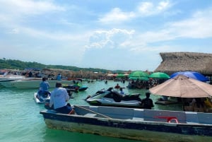 Cartagena: 5 Rosario Eilanden Tour met snorkelen en lunch