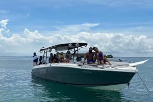Cartagena: 5 Rosario Eilanden Tour met snorkelen en lunch