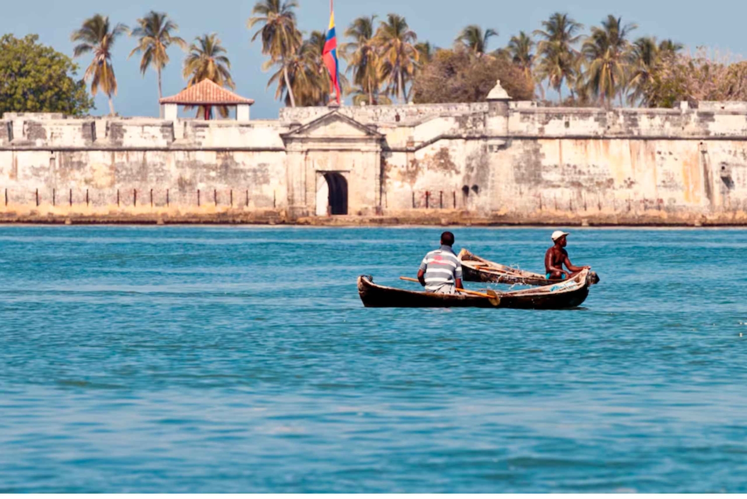 Cartagena: 6-Stop Rosario Islands Snorkel, Aquarium, & Lunch