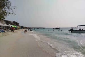 Cartagena: All-Inclusive Rosario Islands Speedboat Tour