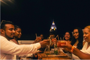 Cartagena: Bay tour with open bar, sunset and disco