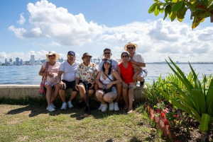 Cartagena: BILINGUAL CITY TOUR San Felipe Castle & Old city