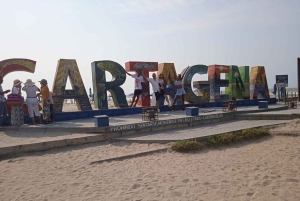 Cartagena: BILINGUAL CITY TOUR San Felipe Castle & Old city