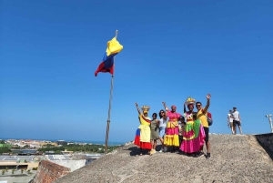 CARTAGENA: BILINGUAL HISTORICAL CITY TOUR IN A TRADITIONAL CHIVA (TRADITIONAL CHIVA)