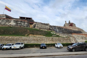 CARTAGENA: BILINGUAL HISTORICAL CITY TOUR IN A TRADITIONAL CHIVA (TRADITIONAL CHIVA)