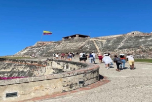 CARTAGENA: BILINGUAL HISTORICAL CITY TOUR IN A TRADITIONAL CHIVA (TRADITIONAL CHIVA)