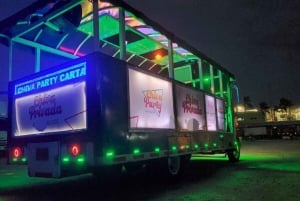 Cartagena: Excursão de ônibus Chiva Party com entrada na discoteca