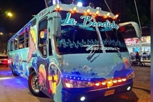 Cartagena: Excursão de ônibus Chiva Party com entrada na discoteca