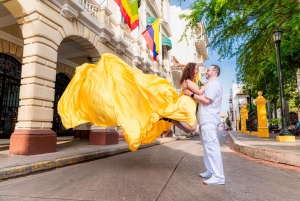 Cartagena: Sessão fotográfica com vestido voador na Cidade Velha ou Getsemani