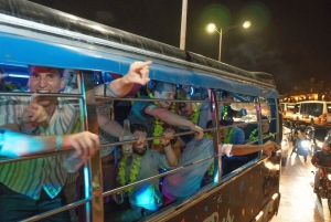 Cartagena: Funny PartyBus with dance floor and good music!