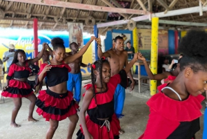 Cartagena: Dagstur til Palenque med lunsj og danseshow