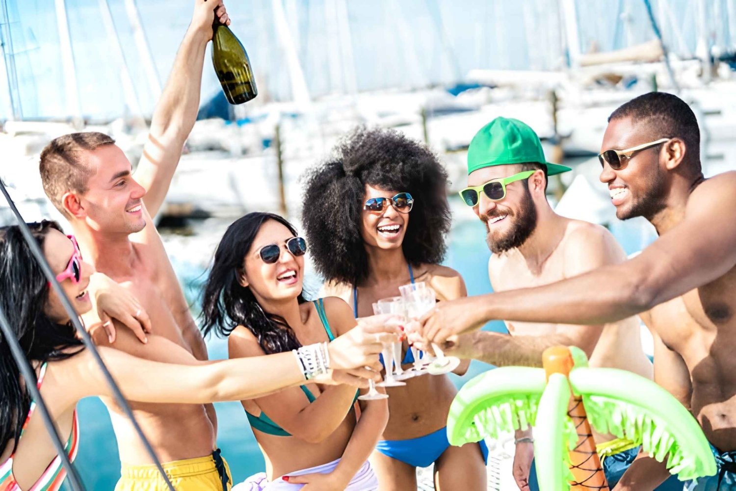 Cartagena: festa in barca alla spiaggia di Cholon con 2 bevande e pranzo