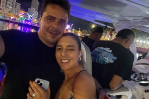 Cartagenassa: Cartagena: Yksityinen auringonlasku- ja yöveneajelu