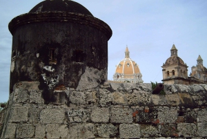 Cartagena: Private Walking Tour in the Old City & Getsemani