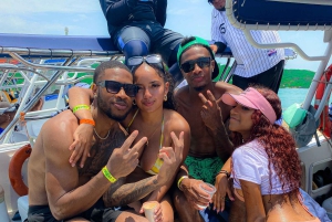 Cartagena's Legendary Boat Party: Full Day in Cholón