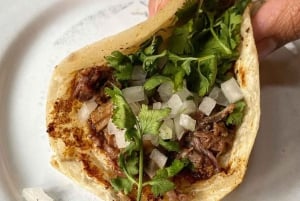 CDMX: Tacos and mezcal night tour