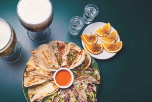 CDMX: Tacos and mezcal night tour