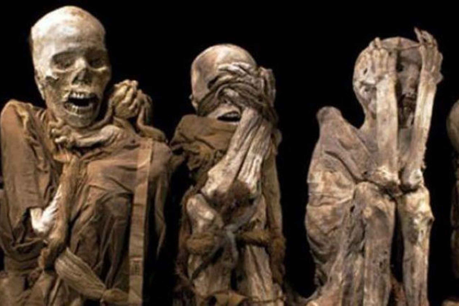 Chachapoyas: Revash Mausoleums and Leymebamba Museum