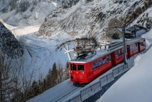 Chamonix: Guided Tour to the Aiguille du Midi and Montenvers