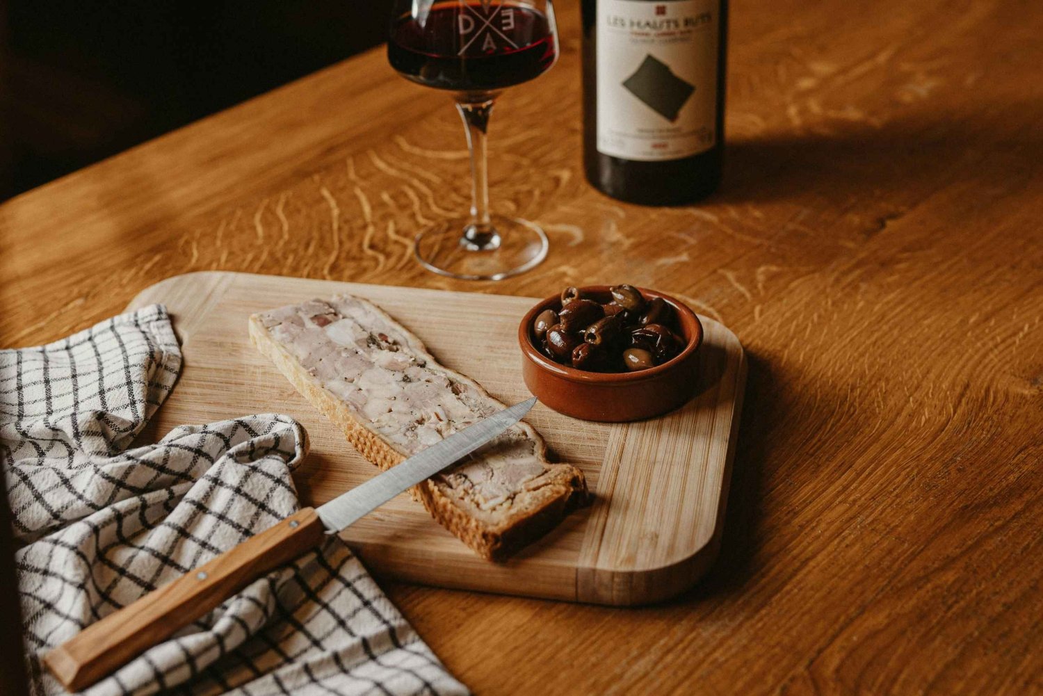 Chamonix: Hike and taste local products facing Mont Blanc