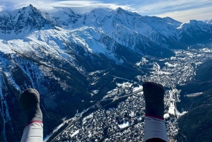 Chamonix: Tandem paragliding flight facing Mont Blanc