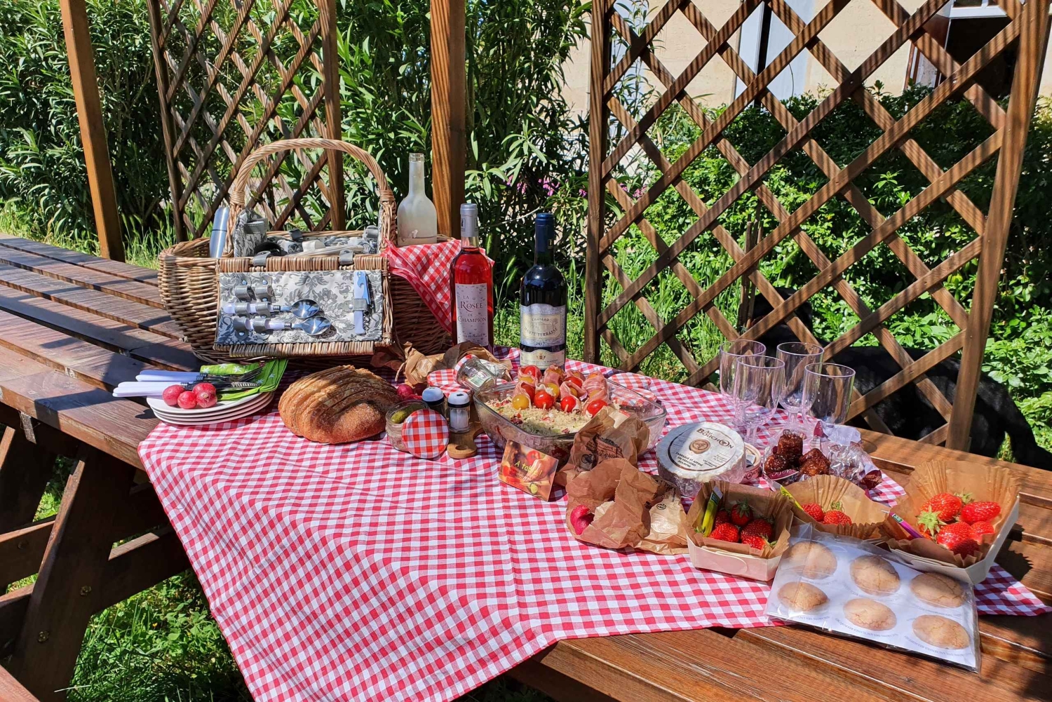Château Champion: Picnic at the winemaker's