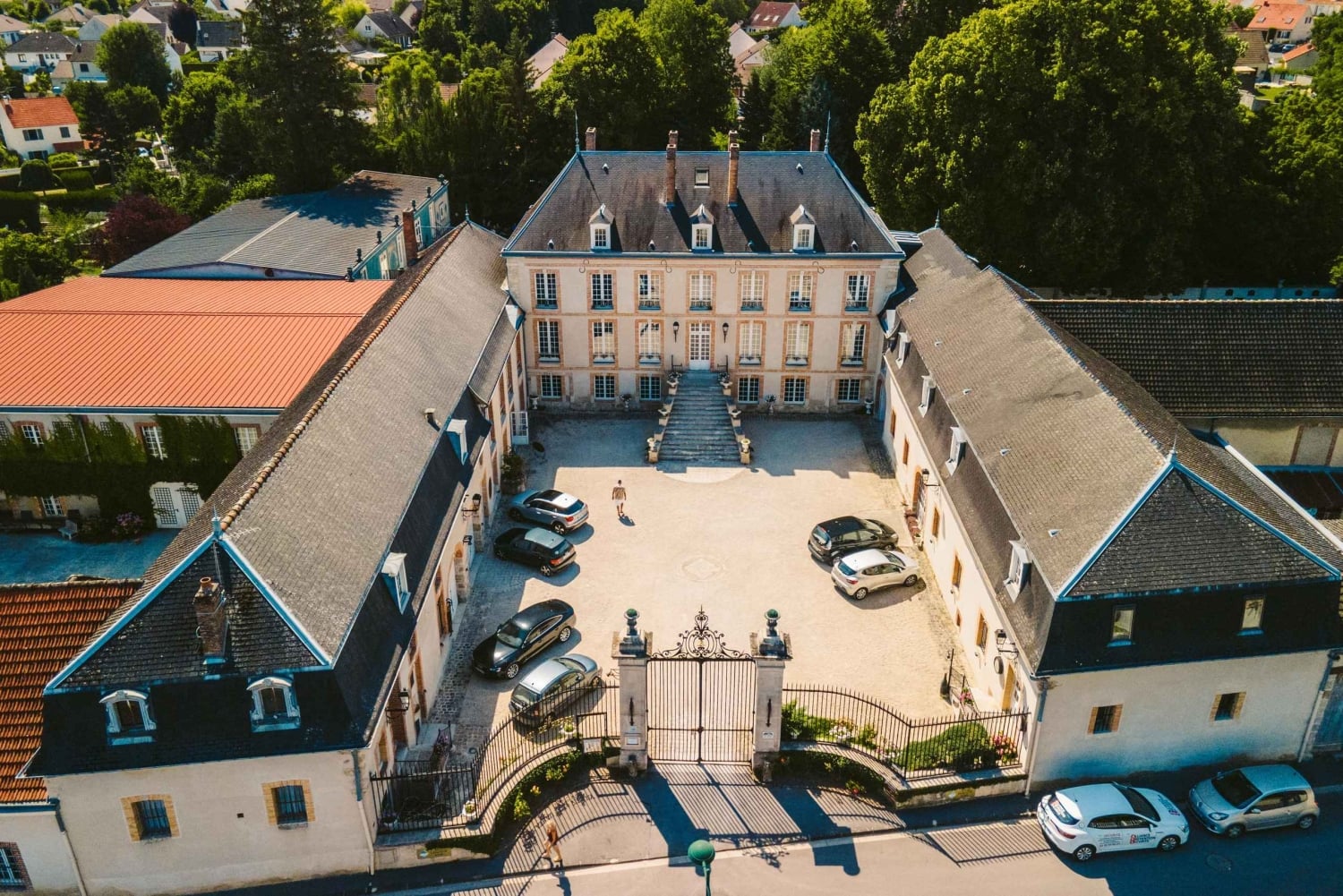 Château de Pierry: Open house in the heart of the 18th century