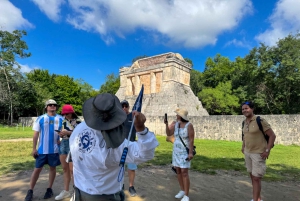 Chichen Itza: Valladolidin ja Cenoten kanssa