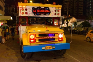 Chiva Party Cartagena: een unieke ervaring in de stad, vreugde en dans.