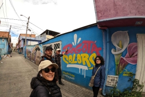 Ciudad Bolívar district by cable car, tour, and graffiti workshop