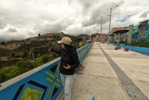 Ciudad Bolívar district by cable car, tour, and graffiti workshop
