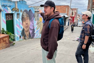 Ciudad Bolívar district by cable car, tour, and graffiti workshop