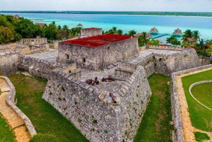Costa Maya: Aventura en Barco por la Laguna y el Cenote de Bacalar