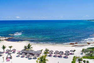 Cozumel: Wycieczka po mieście z otwartym dachem i odpoczynek na plaży