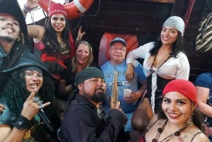 Cozumel: Pirate Ship Cruise with Open Bar, Dinner, and Show