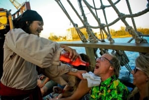 Cozumel: Pirate Ship Cruise with Open Bar, Dinner, and Show