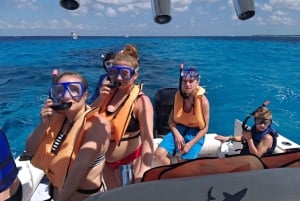 Cozumel: Privé charterboot en dagtrip snorkelen
