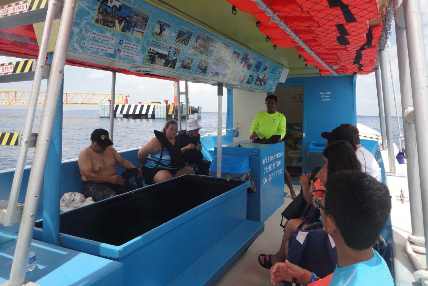 Cozumel: Yksityinen VIP lasipohjainen vene- ja snorklauskierros