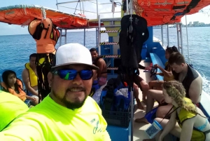 Cozumel : Excursion privée VIP en bateau à fond de verre et plongée en apnée