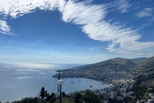 Daglig tur til: Blue Eye, kloster, Gjirokaster og Lekursi Slot