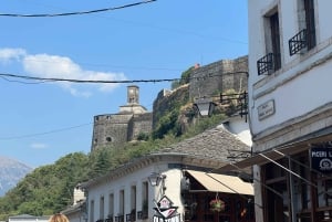 Daglig tur til: Blue Eye, kloster, Gjirokaster og Lekursi Slot