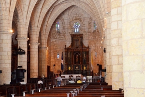 Discover Santo Domingo: Colonial History, Monuments & Lunch