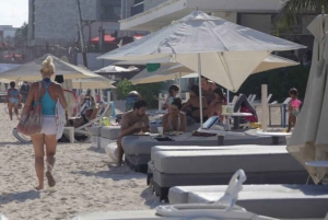 Discover the essence of playa del carmen: tequilera, jewelry and 5th avenue.