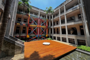 Downtown shopping and art galleries/museum