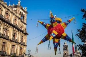 Enchanted Christmas Private Walking Tour in Mexico City