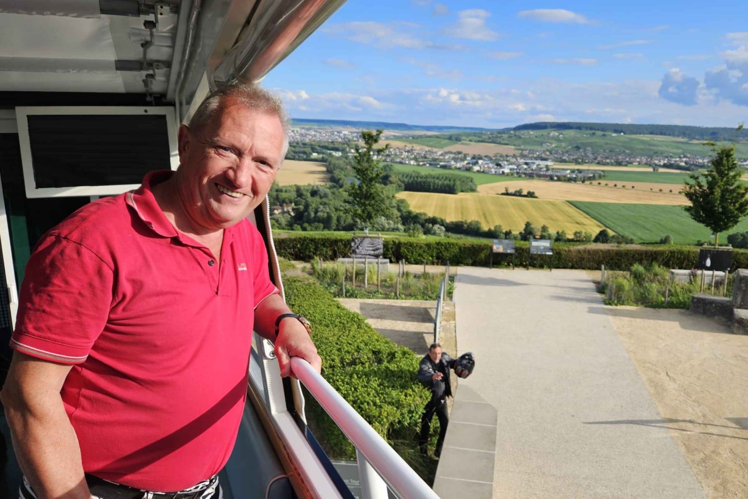Épernay: tour in autobus panoramico con 3 degustazioni di champagne
