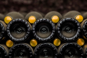 Эперне: экскурсия по погребу шампанского с дегустацией